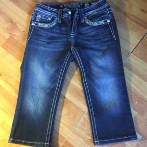 Curvy mid rise miss me shorts